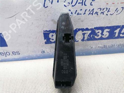 Left front window switch HYUNDAI COUPE I (RD) 1.6 16V | BP31899958I27