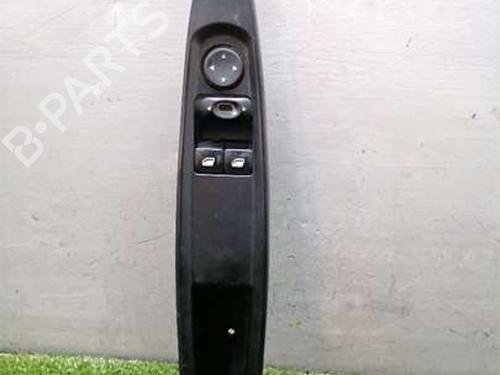 Used Left front window switch Left front window switch CITROËN C4 I (LC_) 1.4 16V (88 hp) 35747385 35747385