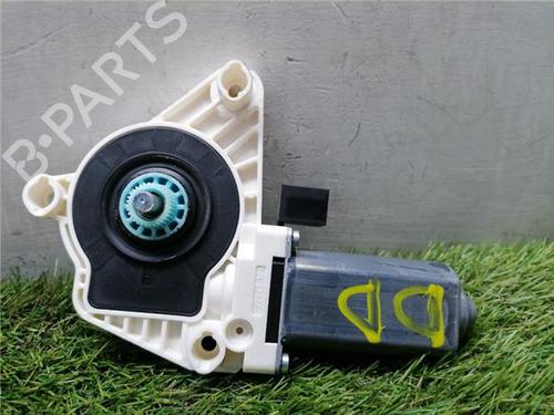 Right front window motor VW PASSAT B8 (3G2, CB2) 2.0 TDI | BP32486445E20