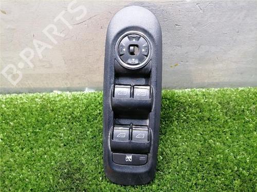 Used Left front window switch Left front window switch FORD MONDEO IV (BA7) 2.0 TDCi (140 hp) 34145037 34145037