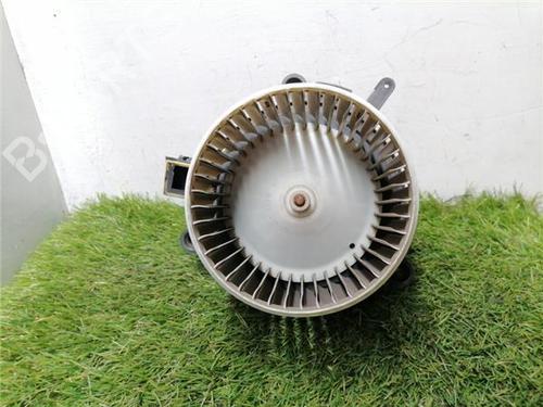 Used Heater blower motor PEUGEOT 3008 II SUV (MC_, MR_, MJ_, M4_) 1.2 THP/ PureTech 130 (MRHNSM, MRHNSU, MRHNSJ, MRHNYW,... (131 hp) 31901078