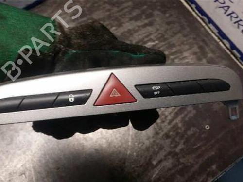 Used Warning switch PEUGEOT 308 I (4A_, 4C_) 1.6 16V (120 hp) 31895162