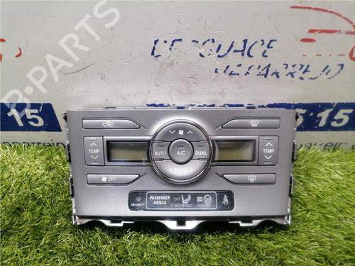 Commande Chauffage TOYOTA AURIS (_E15_) 1.6 (ZRE151_, ZRE151R) (132 hp) 31900549