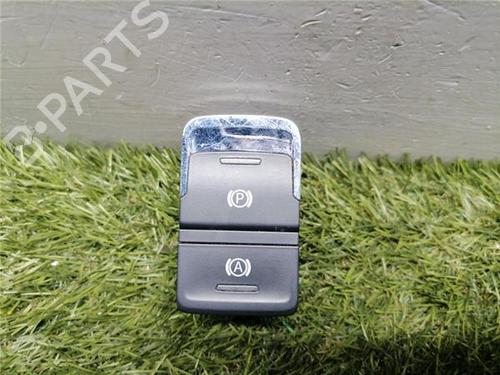 switch-seat-leon-sc-5f5-2013-2014-2015-2016-2017-2018-31900897 main image