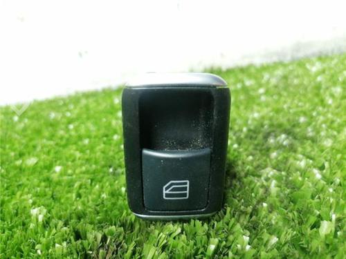 Used Left rear window switch Left rear window switch MERCEDES-BENZ CLA Coupe (C117) CLA 200 CDI / d (117.308) (136 hp) 33297591 33297591