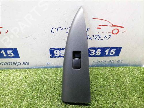 Autre NISSAN NOTE (E11, NE11) 1.4 (88 hp) 31900147