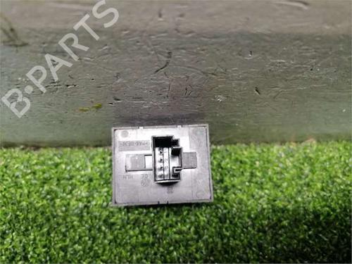 Left front window switch VW GOLF V (1K1) 1.9 TDI | BP38428079I27 - Image 3