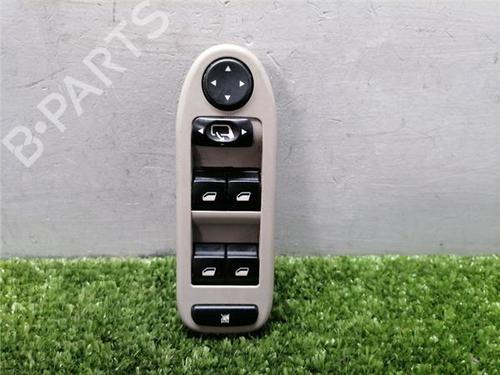 Venstre fortil elrude kontakt CITROËN C5 II Break (RE_) 2.0 HDi (RERHRH) (136 hp) 32099769