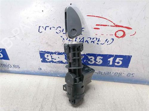 Commutateur ALFA ROMEO 147 (937_) 1.9 JTD (937.AXD1A, 937.BXD1A, 937.AXV1A, 937.BXB1A,... (115 hp) 31899972