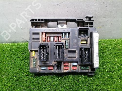 Used Fuse box CITROËN XSARA PICASSO (N68) 2.0 HDi (90 hp) 32253647