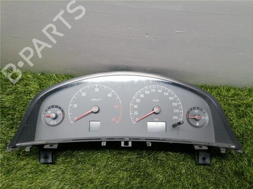 Compteur de vitesse OPEL VECTRA C (Z02) 1.9 CDTI (F69) (120 hp) 31900786