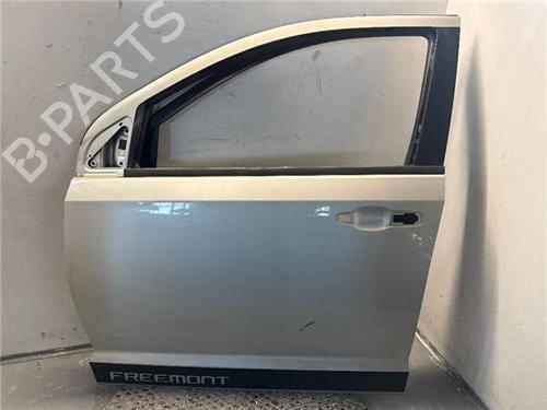 Porte avant gauche FIAT FREEMONT (345_) 2.0 JTD (140 hp) 31901434