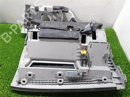 Handskerum AUDI A4 B9 Avant (8W5, 8WD) 2.0 TDI quattro | BP32200233C95