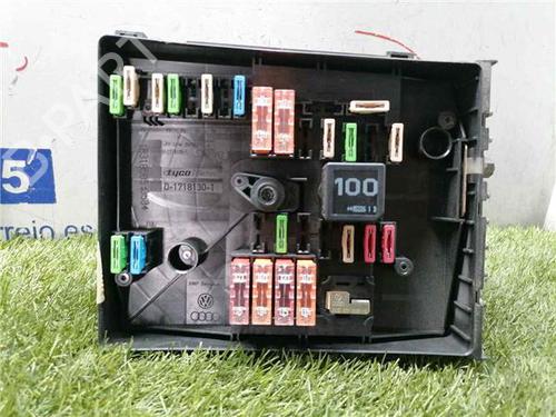 fuse-box-seat-altea-5p1-2004-2005-2006-2007-2008-2009-2010-2011-2012-2013-2014-2015-31890730 main image