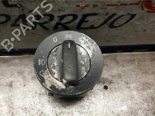 switch-vw-passat-b6-3c2-2005-2006-2007-2008-2009-2010-2011-31895545 main image