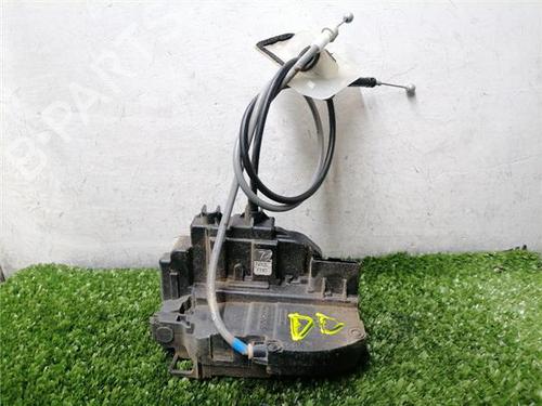 Used Front right lock NISSAN QASHQAI I (J10, NJ10) 2.0 (141 hp) 31901888