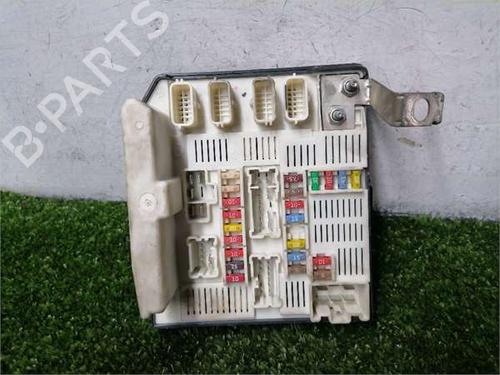 Used Fuse box Fuse box 36819828 36819828