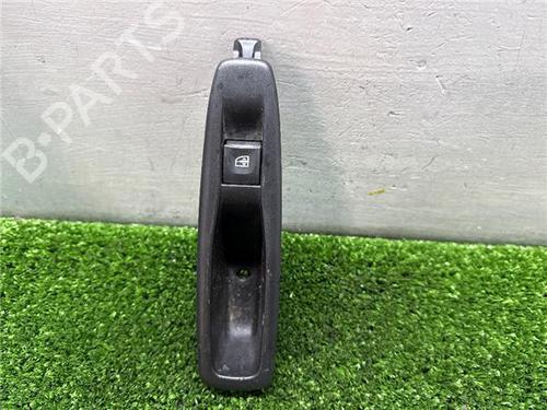 left-rear-window-switch-renault-captur-i-j5_-h5_-2013-31901798 main image