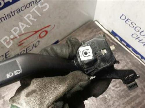 switch-seat-leon-1p1-2005-2006-2007-2008-2009-2010-2011-2012-2013-31895081 main image