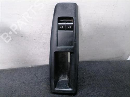 Venstre fortil elrude kontakt Venstre fortil elrude kontakt VW POLO IV (9N_, 9A_) 1.2 (54 hp) 36452943 36452943