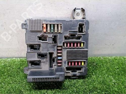Used Fuse box Fuse box RENAULT SCÉNIC II (JM0/1_) 1.9 dCi (JM0G, JM12, JM1G, JM2C) (120 hp) 34641611 34641611
