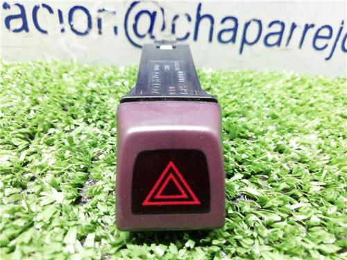 Bouton de warning VOLVO S40 II (544) 1.6 (101 hp) 31897152