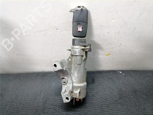 Used Switch Switch SEAT IBIZA IV (6J5, 6P1) 1.6 TDI (90 hp) 33248582 33248582