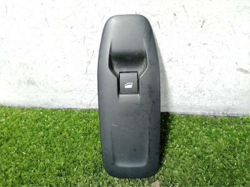Pulsantiera anteriore destra Pulsantiera anteriore destra PEUGEOT 208 Hatchback Van (CR_) 1.4 HDi 68 (CR8HR0) (68 hp) 36958421 36958421