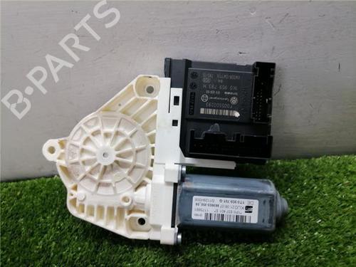 Used Left front window motor Left front window motor SEAT LEON (1P1) 1.9 TDI (105 hp) 33478018 33478018
