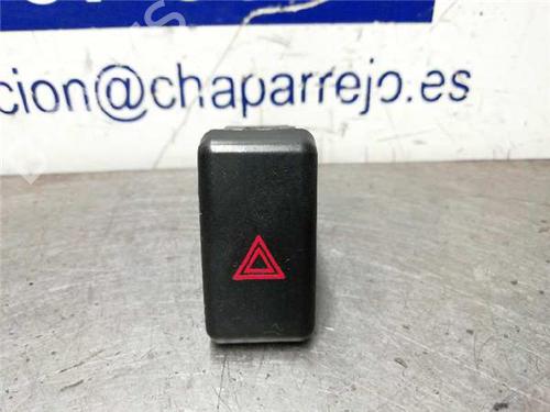 Bouton de warning MAZDA 3 (BK) 1.6 DI Turbo (109 hp) 31896641