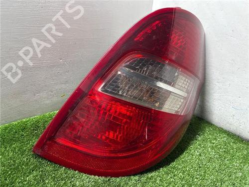 Used Right taillight MERCEDES-BENZ A-CLASS (W169) A 180 CDI (169.007, 169.307) (109 hp) 31911319