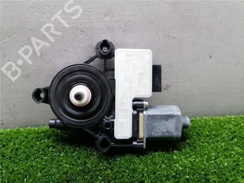 Used Right rear window motor SKODA OCTAVIA III (5E3, NL3, NR3) 1.6 TDI (105 hp) 31901752
