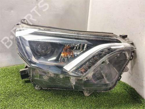 Used Right headlight Right headlight TOYOTA RAV 4 IV (_A4_) 2.5 Hybrid (AVA42_) (197 hp) 39905968 39905968