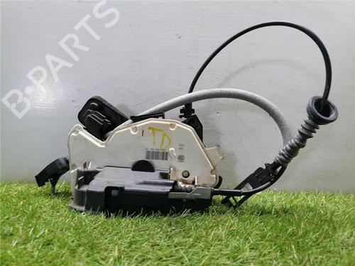 Used Rear right lock VW GOLF VII (5G1, BQ1, BE1, BE2) 2.0 GTD (184 hp) 32821180