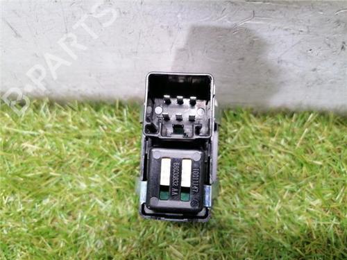 Left rear window switch FIAT FREEMONT (345_) 2.0 JTD | BP31901423I29