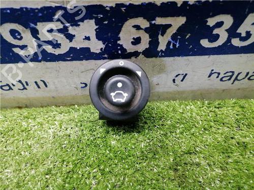 Commande retroviseurs FORD FIESTA V (JH_, JD_) 1.4 TDCi (68 hp) 31892582