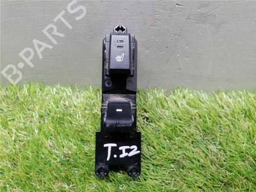 Used Left rear window switch HYUNDAI TUCSON (TL, TLE) 1.7 CRDi (116 hp) 31901067