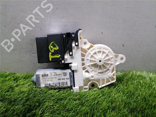 Used Right rear window motor Right rear window motor SEAT TOLEDO III (5P2) 2.0 TDI 16V (140 hp) 33478130 33478130