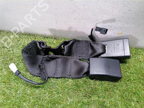 Used Seat buckle BMW 1 (F21) 116 d (116 hp) 31901460