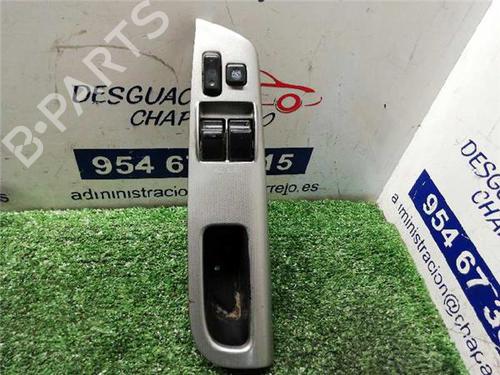 Used Left front window switch TOYOTA COROLLA (_E12_) 2.0 D-4D (CDE120R, CDE120L_) (116 hp) 31896839