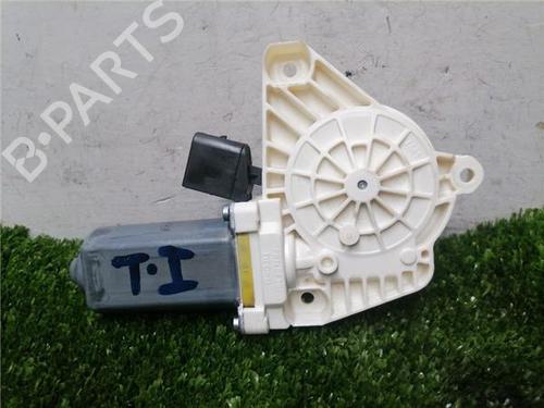 Used Left rear window motor Left rear window motor MERCEDES-BENZ CLA Coupe (C117) CLA 200 CDI / d (117.308) (136 hp) 33278685 33278685