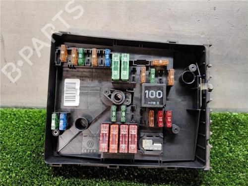 Used Fuse box Fuse box AUDI A3 (8P1) 1.9 TDI (105 hp) 33249000 33249000