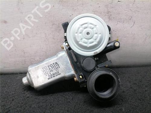 Rudehejsemotor forskærm højre Rudehejsemotor forskærm højre TOYOTA COROLLA Verso (_E12_) 2.0 D-4D (CDE120_, CDE120R) (90 hp) 36028063 36028063