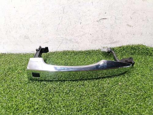 Used Front right exterior door handle Front right exterior door handle HYUNDAI TUCSON (TL, TLE) 2.0 CRDi (136 hp) 40110525 40110525