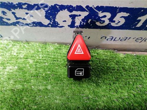Used Warning switch MERCEDES-BENZ A-CLASS (W168) A 160 CDI (168.007) (60 hp) 31899572