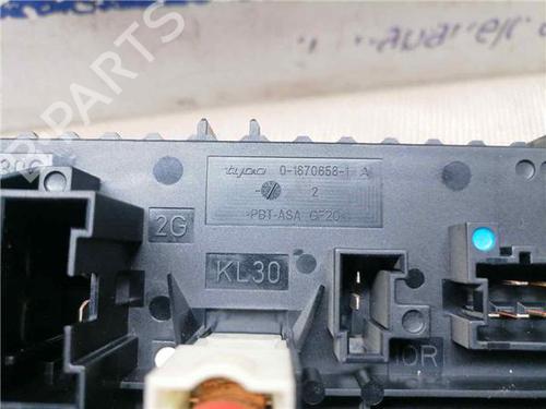 Fuse box MERCEDES-BENZ E-CLASS (W212) E 220 CDI / BlueTEC (212.001, 212.002) | BP31890483E1