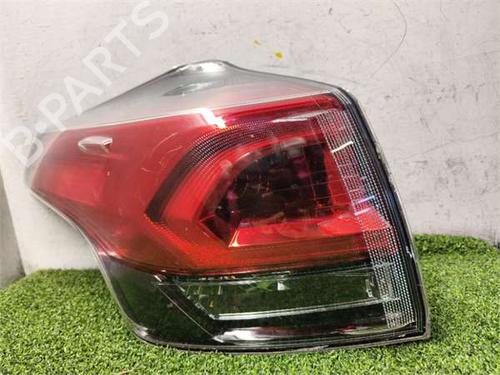 Venstre baglygte Venstre baglygte TOYOTA RAV 4 IV (_A4_) 2.5 Hybrid (AVA42_) (197 hp) 39755176 39755176