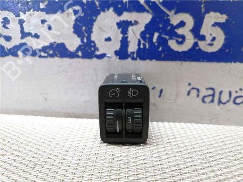 Commutateur VW PASSAT B6 Variant (3C5) 1.6 TDI (105 hp) 31899549