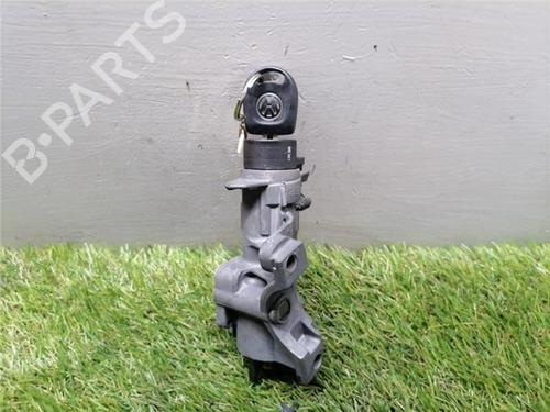 Used Switch Switch VW POLO IV (9N_, 9A_) 1.2 12V (64 hp) 33248552 33248552