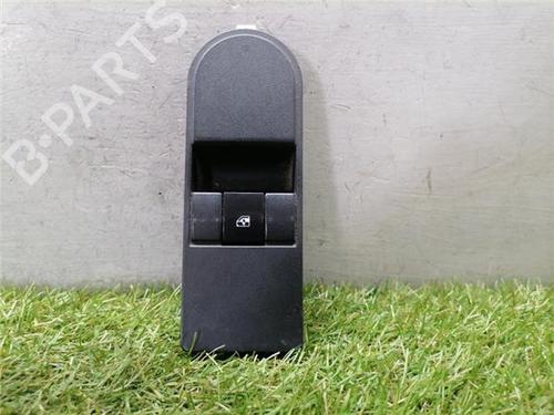 Used Right front window switch Right front window switch OPEL ZAFIRA B Box Body/MPV (A05) 1.9 CDTI VAN (M75) (120 hp) 35747264 35747264